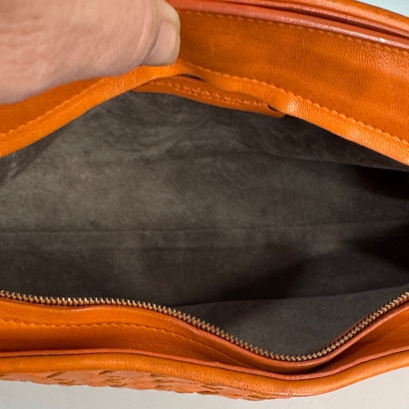 Bottega Veneta Nodini Crossbody Bag – Orange Intrecciato Leather, Suede Interior - Picture 9 of 10